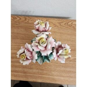 Capodimonte Roses Centerpiece Made in Italy Porcelain 8" Tall Pink‎ White Yellow